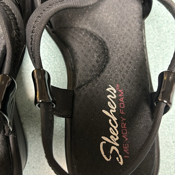 Skechers memory foam women’s high heel sandals - Picture 8 of 10
